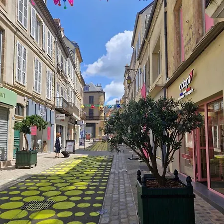 Au Coeur Du Quartier Historique De Daire